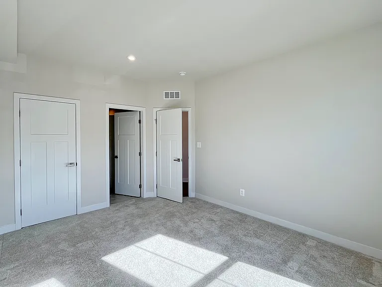 4456 Sulford Ter — Photo 14