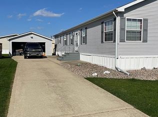 18 Eagle Ln, Beecher, IL 60401