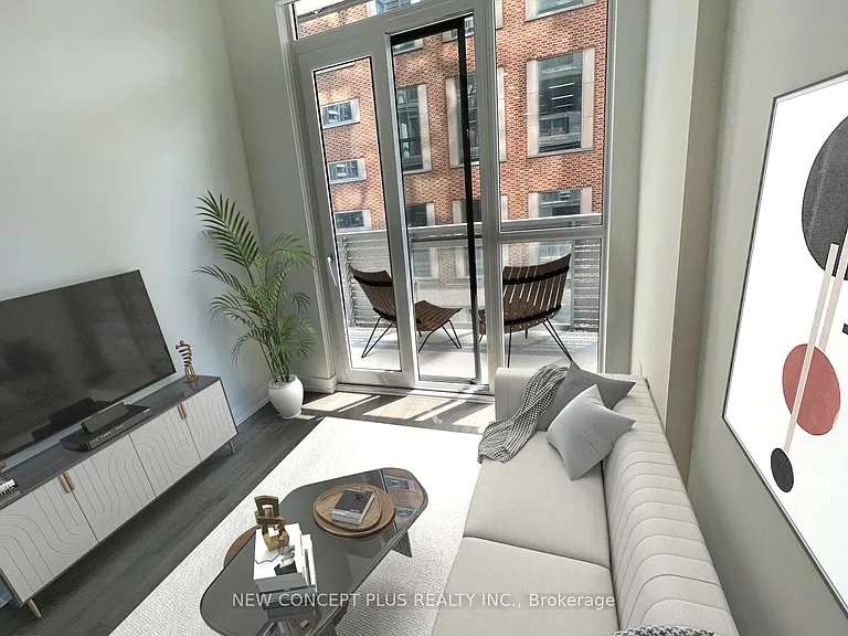 39 Roehampton Ave #404 — Photo 5