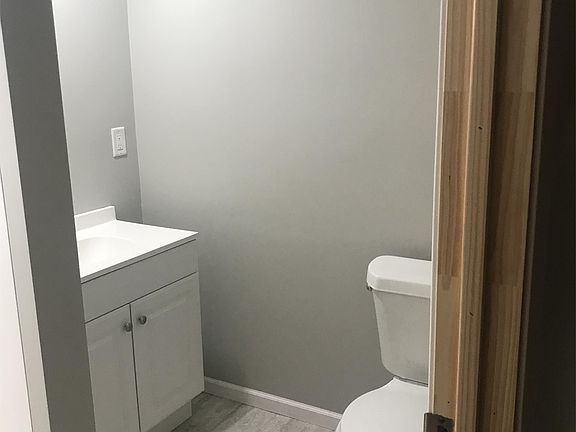 Basement bathroom/ with shower.