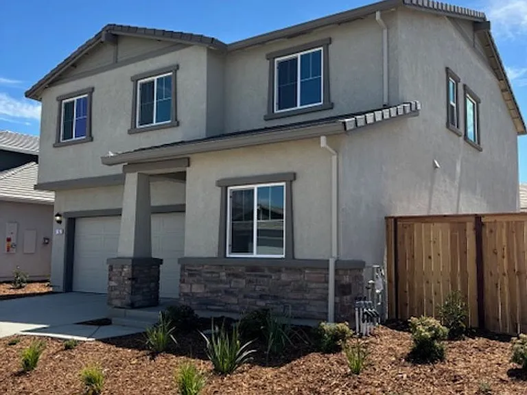 7137 Vail Ranch Rd — Photo 2