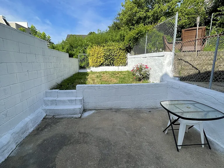 4718 Silverwood St — Photo 15