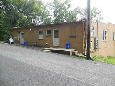 2nd image of 2598 Beaver Ave