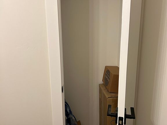 5th image of 2875 Cody Dr #5