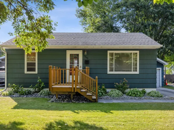 1609 5th St S, Moorhead, MN 56560