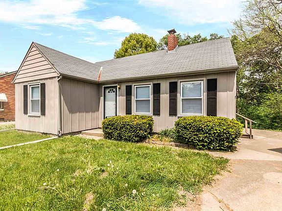 2nd image of 3243 W Shoff Cir