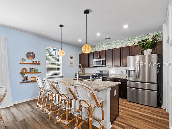 3rd image of 2308 Blakers Boulevard