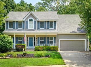 1317 SW Crossing Dr, Lees Summit, MO 64081