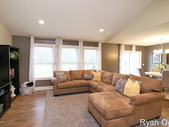 4th image of 7656 Copper Corner Dr SE