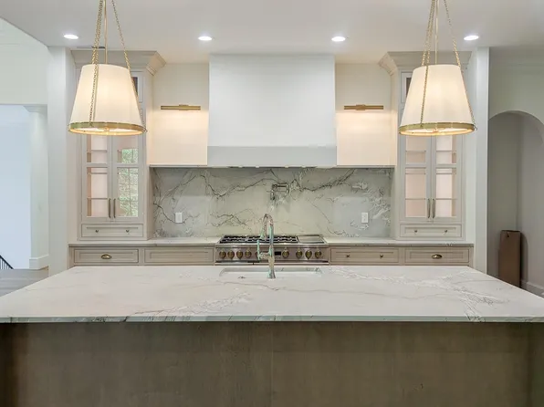 101 Sherwood St Unit 200, Greenville, SC 29601