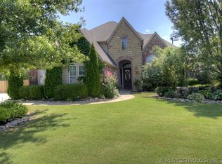 9504 N 139th East Ct, Owasso, OK 74055