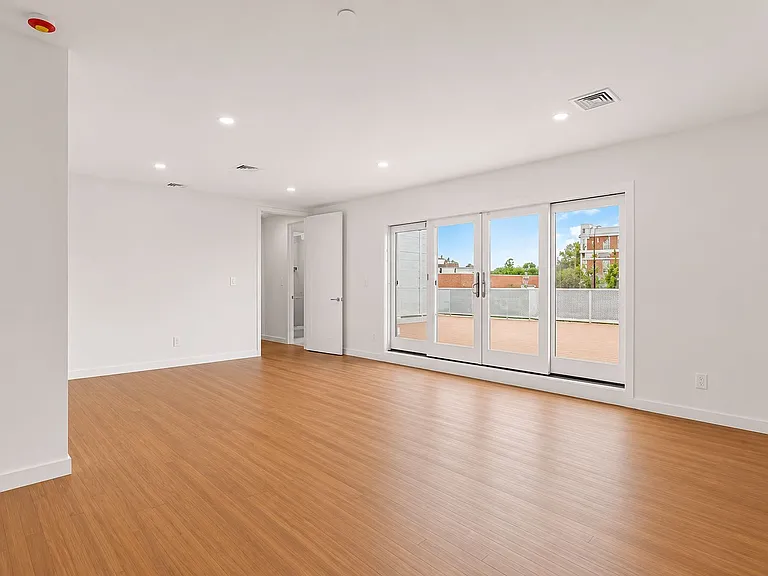 20 Terrace Pl #PENTHOUSE — Photo 16