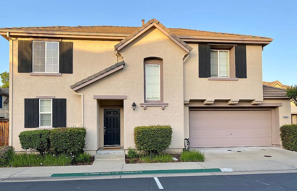 1st image of 9053 Cortina Cir