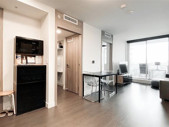 5th image of 455 SW Marine Dr #2906