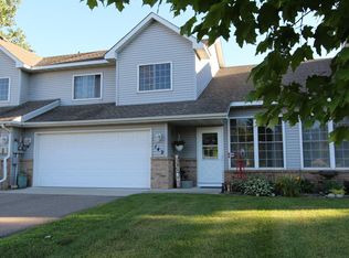 142 Appleblossom Ln, Shakopee, MN 55379