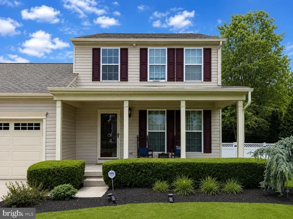 858 Foxmoor Dr, Vineland, NJ 08361