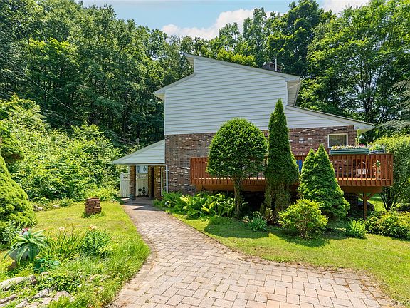 2nd image of 212 Old Dutch Hollow Road