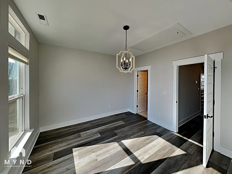 586 W End Dr — Photo 19