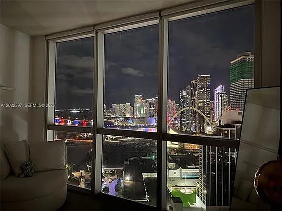 2nd image of 1750 N Bayshore Dr APT 3314