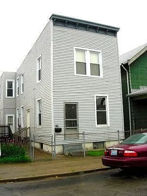 516 Hodge St photo 1