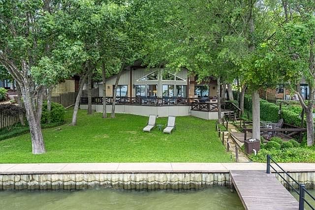 1st image of 137 Pebble Beach Dr