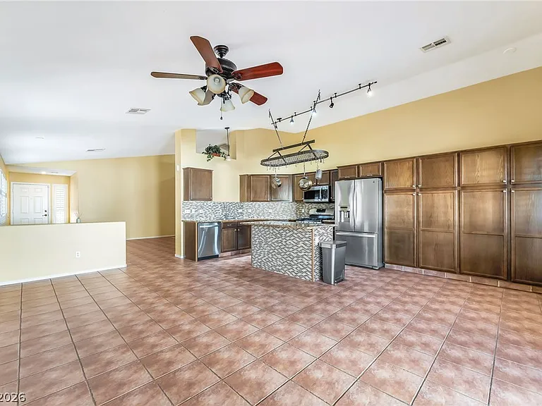 9346 Coral Berry St — Photo 12