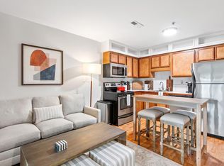 40 Bee St APT 306, Charleston, SC 29403