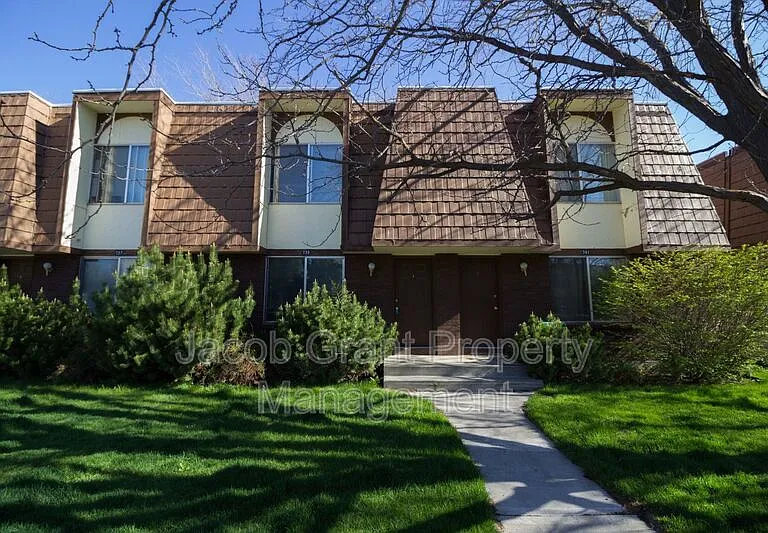 739 Whittier St — Photo 1
