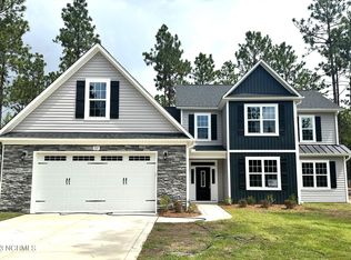 757 Winds Way, Aberdeen, NC 28315