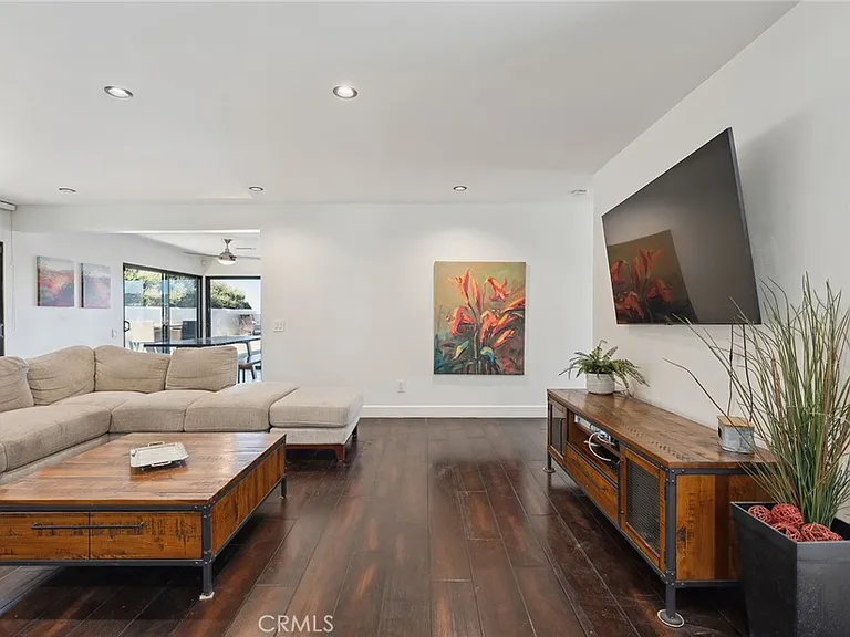 4372 Park Vicente — Photo 14