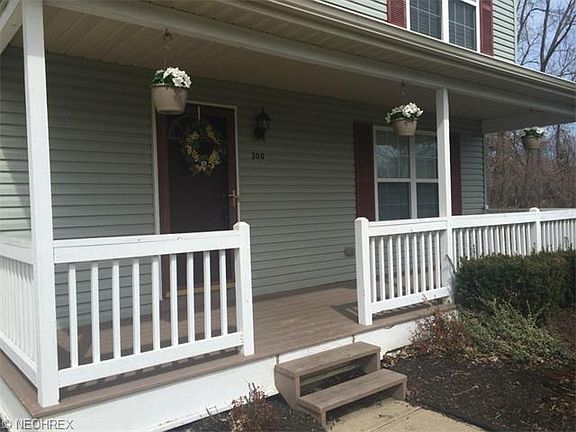 2nd image of 300 Parkview Dr