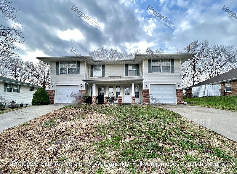1st image of 816 SE Drew Ct