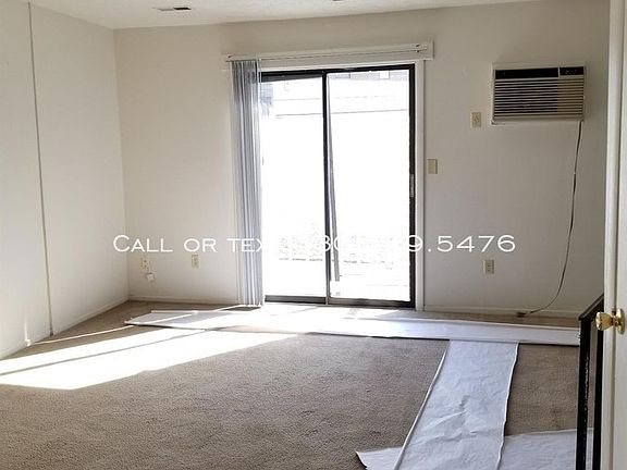 5th image of 720 Pine Knolls Dr APT 1