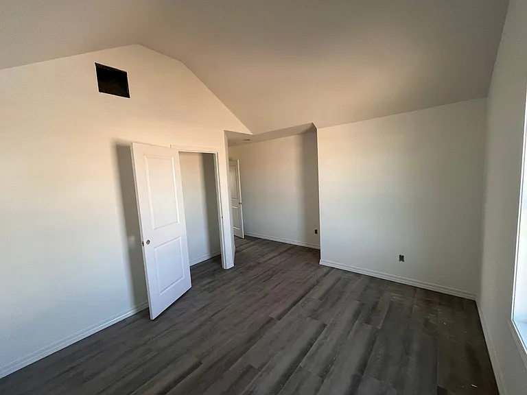 926 S Pindall Ln — Photo 23