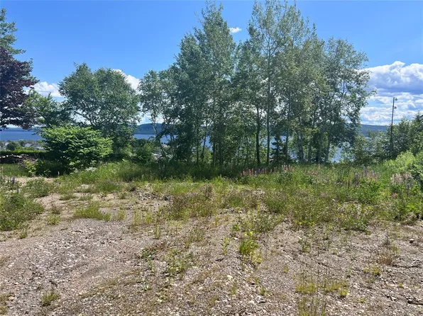 36 Maple Street, Springdale, NL A0J1T0