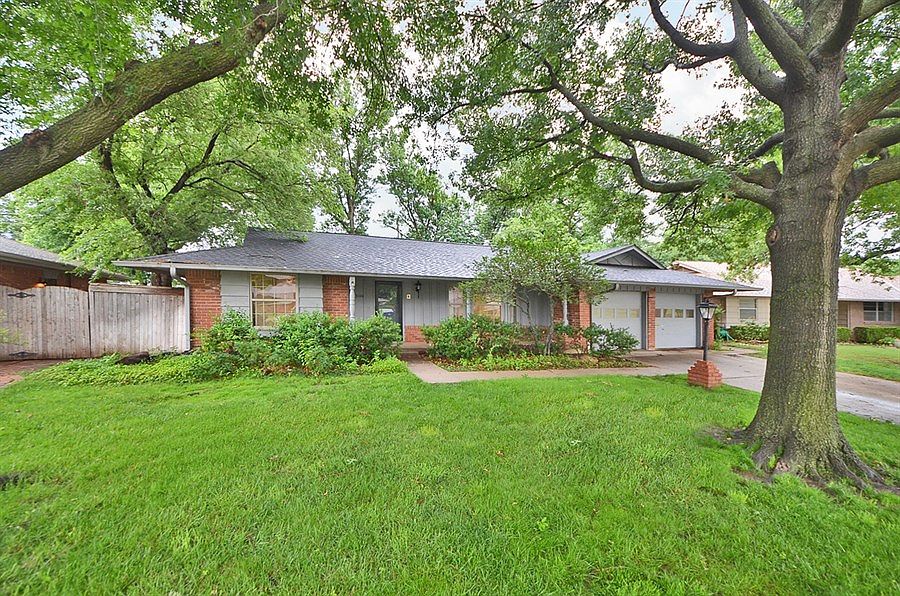 1st image of 3100 Chaucer Dr