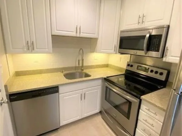 3040 NE 16th Ave APT 313, Fort Lauderdale, FL 33334