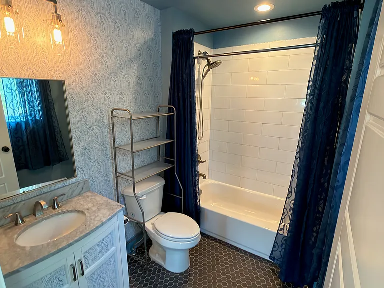 4101 Main St #A — Photo 16