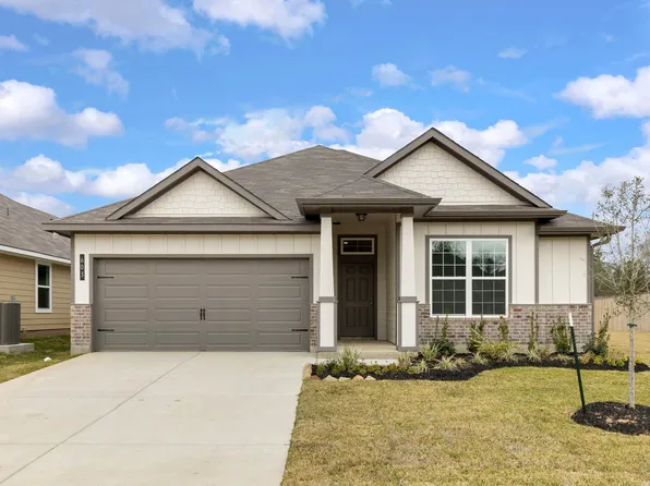 111 Jenjira Way, McGregor, TX 76657