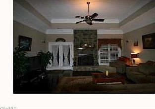 3rd image of 163 Sitting Rock Dr