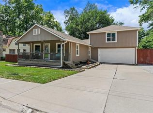 5118 El Monte St, Roeland Park, KS 66205