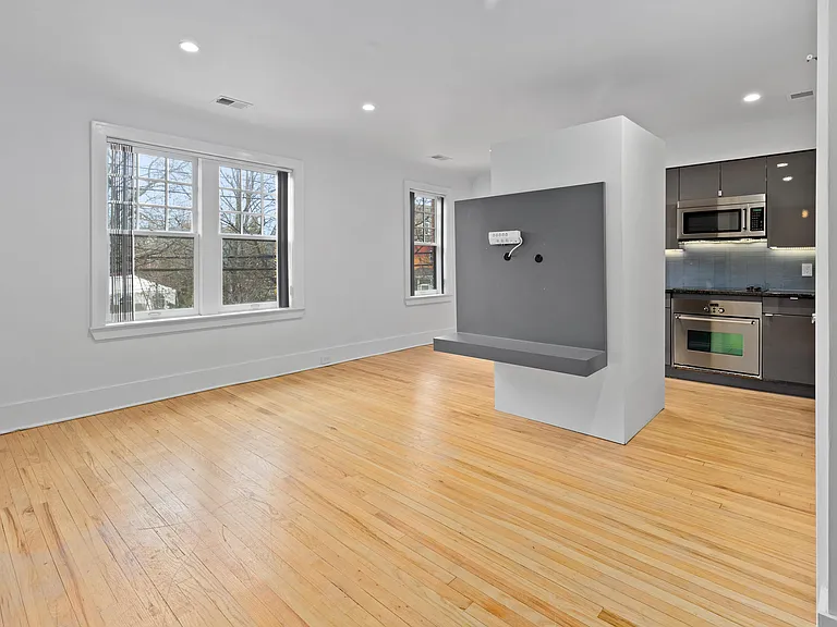 1400 Van Dyke St #307 — Photo 14