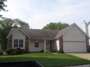 3731 Banbury Dr, Saint Charles, MO
