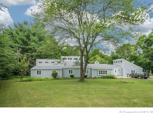 37 Sheila Ln, Cheshire, CT 06410