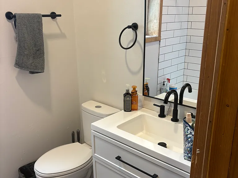 2419 Menard St — Photo 9