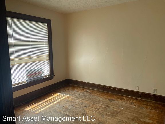 4th image of 330 E Chambers St #11126317
