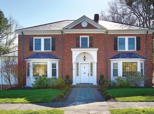 59 Baxter Rd, Brookline, MA 02445