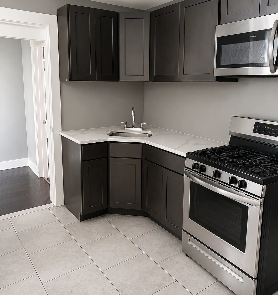 3 bed, 1200 sqft, $2,200 — Photo 2