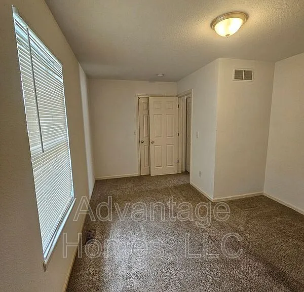 801 Johnson Cir #B — Photo 10