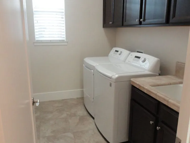 13833 Sherman Blvd — Photo 21